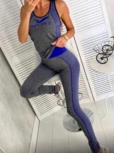 Sports suit (T-shirt and leggings)
